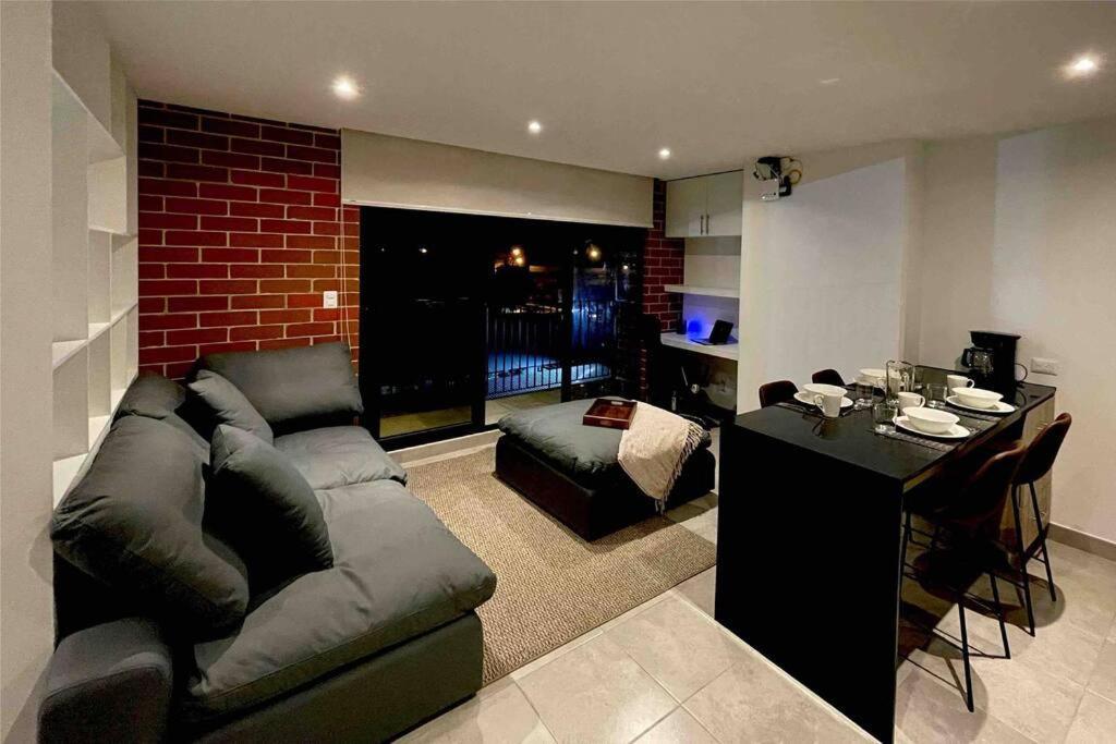Lovely 1 Bedroom Unit With Free Parking Modra Zone 4 Ville de Guatemala Extérieur photo